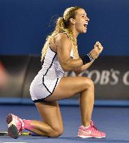 Cibulkova makes it to women's singles final 8 at Australian Open