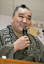 Sumo grand champion Harumafuji talks on Japanese people