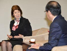Feroukhi meets with Hiroshima mayor