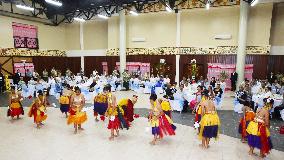 Traditional Palau dance performed for Japanese royal couple