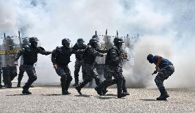 French, Brazilian police conduct joint drill in Rio