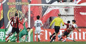 Adriano hat-trick crushes Sanfrecce in Seoul