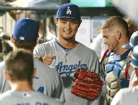 Darvish deals in Dodgers' debut
