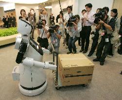 Fujitsu units develop human-assisting robots