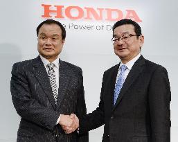 Honda president Ito to step down, engineer Hachigo named successor