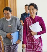 Myanmar president talks Constitution, elections with Suu Kyi, others