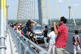 New Japan-funded bridge over Mekong is magnet for tourists