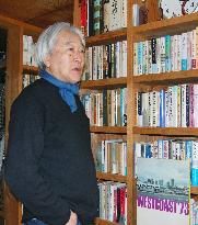 Booklover in Hyogo opens home as used bookstore