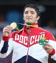 Olympics: Sadulaev claims 86-kg wrestling gold