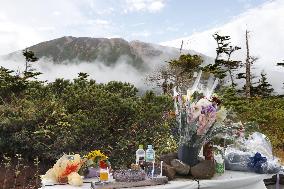 Victims of Mt. Ontake eruption mourned on 3rd anniversary