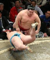 New Year Grand Sumo Tournament 4th day