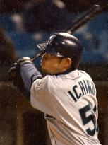 Mariners' Ichiro hits homer against White Sox
