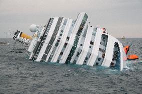 Cruise ship capsized near Italy