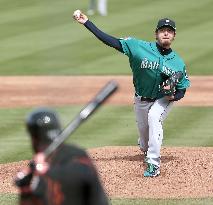 Iwakuma throws 3 scoreless innings for Mariners