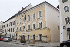 Demolition of Hitler's birthplace proposed