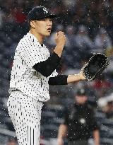 Tanaka, Darvish battle to draw in 1st meeting