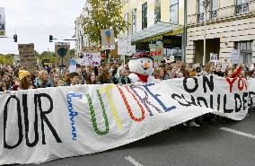 Young people participate in global climate strike