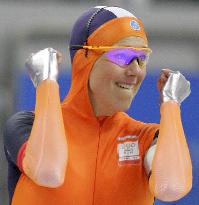 Netherlands' Timmer wins women's 1,000m speed skating race