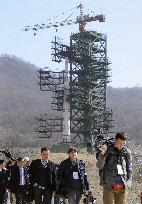 N. Korea shows rocket to foreign media