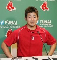 Matsuzaka pitches 1st career complete game in majors
