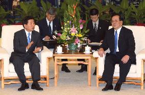 (2)Roh meets with Chinese leadsers