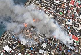 Fire engulfs 140 buildings in Niigata Prefecture