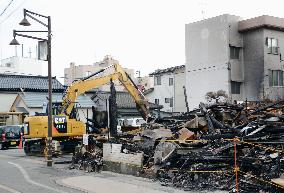 Debris removal of fire-hit Itoigawa