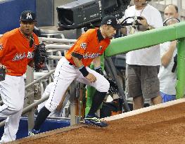 Baseball: Ichiro becomes majors' oldest starting center fielder