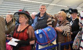 Cruise to mark 100th anniversary of Titanic's voyage