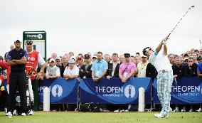 Japan's Ishikawa starts British Open