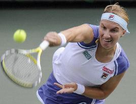 Kuznetsova advances to final in Toray tennis
