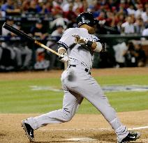 Yankees rally past Rangers