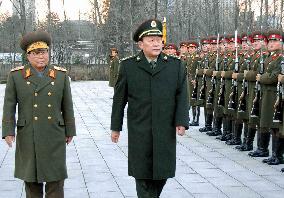 China defense chief visits N. Korea