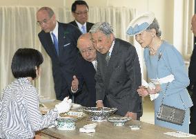 Emperor, empress visit "Kutani-yaki" pottery training center