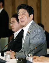 Abe vows to speed up Japan-U.S. Status of Forces Agreement review
