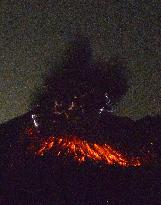 Sakurajima in southwestern Japan erupts with 5,000-m plume