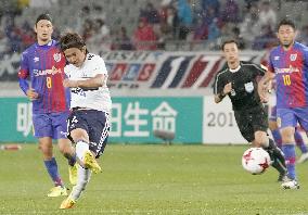 Amano's 1st career goal sends Marinos past Tokyo