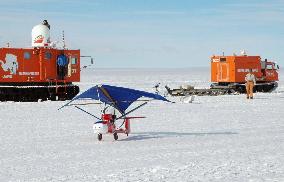 Japanese Antarctic observation team conduct kite plane survey