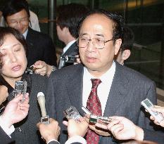 Chinese official takes issue with Koizumi's Yasukuni visits