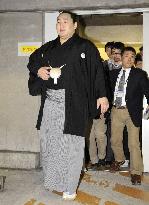 Sumo champ Asashoryu stays mum on allegation of violence