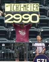 Baseball: Ichiro 10 hits away from 3,000