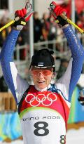 Estonia's Smigun wins women's 15-km pursuit cross country