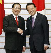 Vietnam Communist Party general sec'y holds talks with Aso