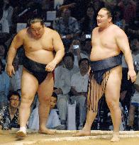 Hakuho beats Asashoryu to win mini tourney in Hawaii