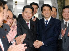 1st Diet session for Abe ends with major bills cleared, support