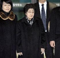 S. Korea's private condolence delegation returns from N. Korea