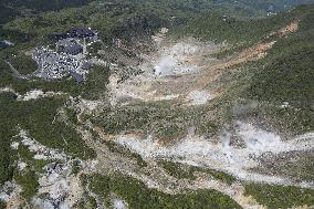 Volcanic earthquakes surge on Mt. Hakone