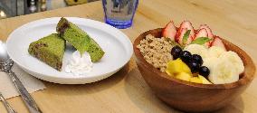 Popular dishes at "end-of-life planning" cafe in Tokyo