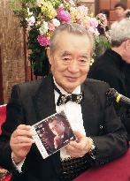 Japanese inventor "Dr. Nakamatsu" shows press own music CD