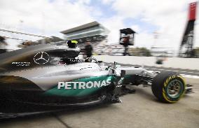 Motor racing: Scenes from Day 1 of Japanese Grand Prix